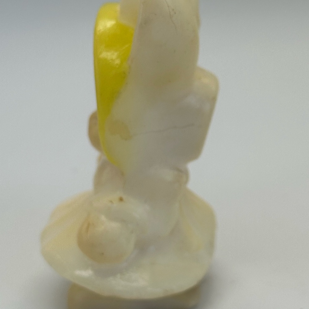 Vintage Gurley Bunny Figurine with Yellow Hat🐣🐥 - Picture 4 of 8
